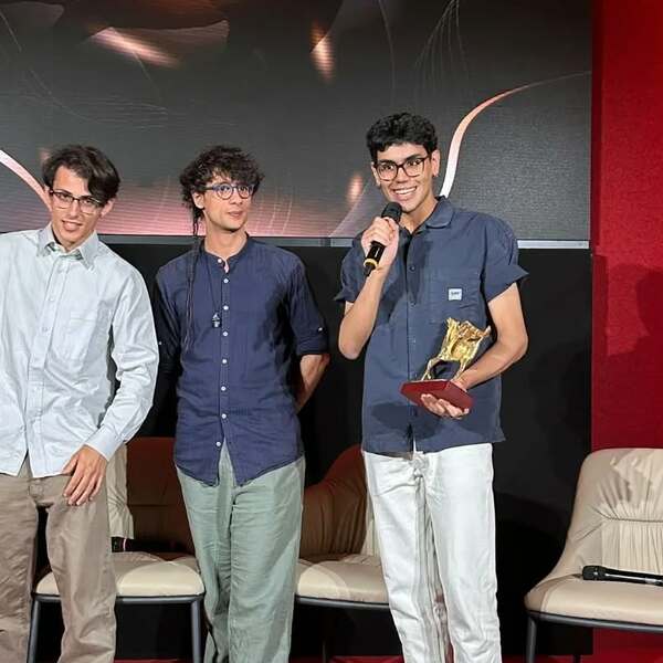 Abbadi Ali Fatmi Vince Il Pegaso D'oro Per 'Una Casa Blu', Capire Edizioni
